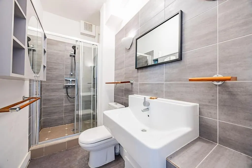Appart 1 Chambre#Tour Eiffel#Champ De Mars#Paris 7 Apartment 0*, Paris